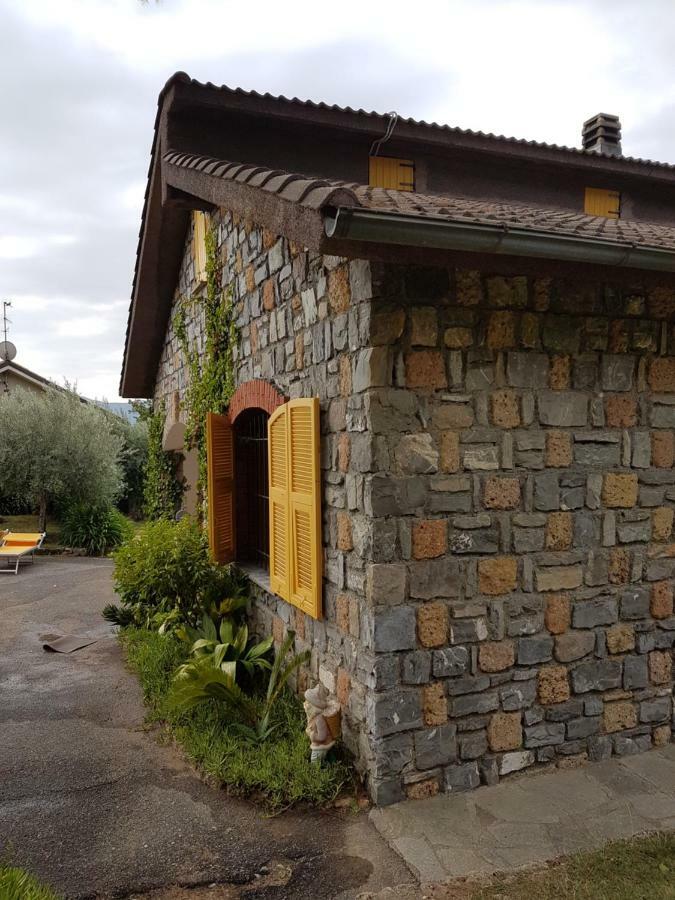 Villa Fior Di Lavanda Cisano sul Neva Exterior photo